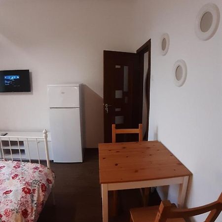 Romantic Calm Apartments Piata Universitate Bucarest Exterior foto